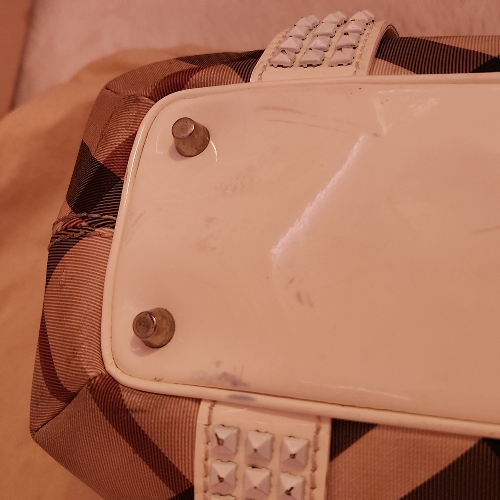 Burberry Studded Nova Check Bag - Picture 8 of 14